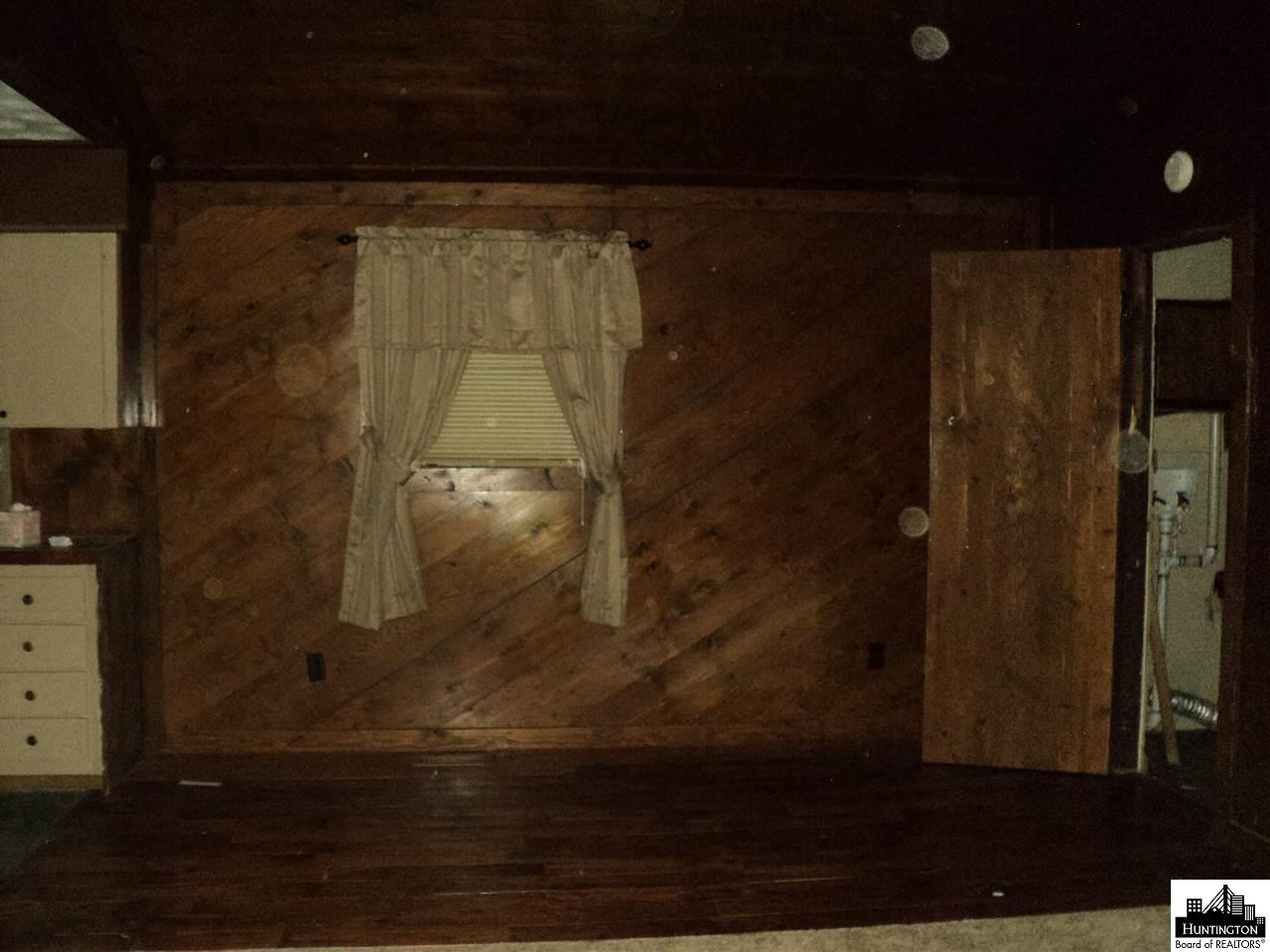 5600 Lynn Creek Rd., Lavalette, WV 25535