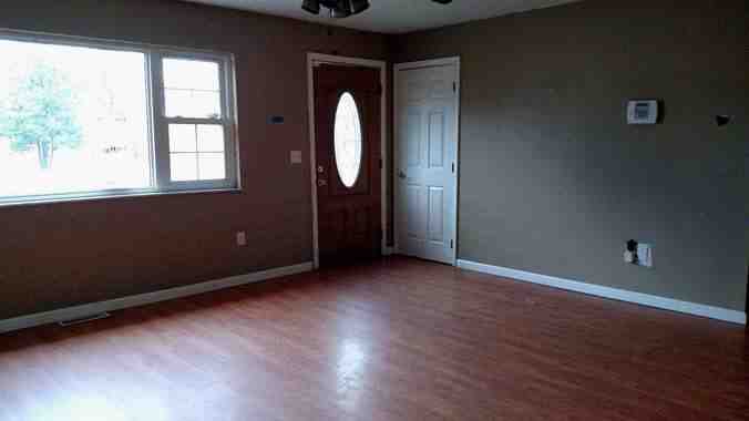 4 Hillview CirMilton, WV, 25541Cabell County