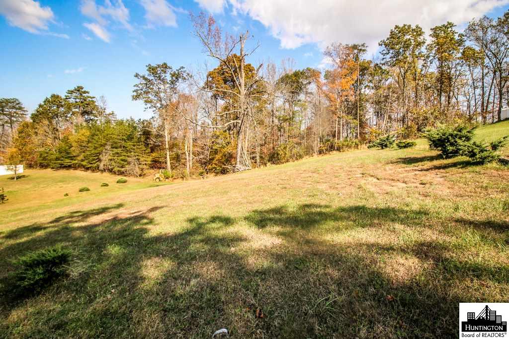 1007 Shiloh Rd, Milton, WV 25541
