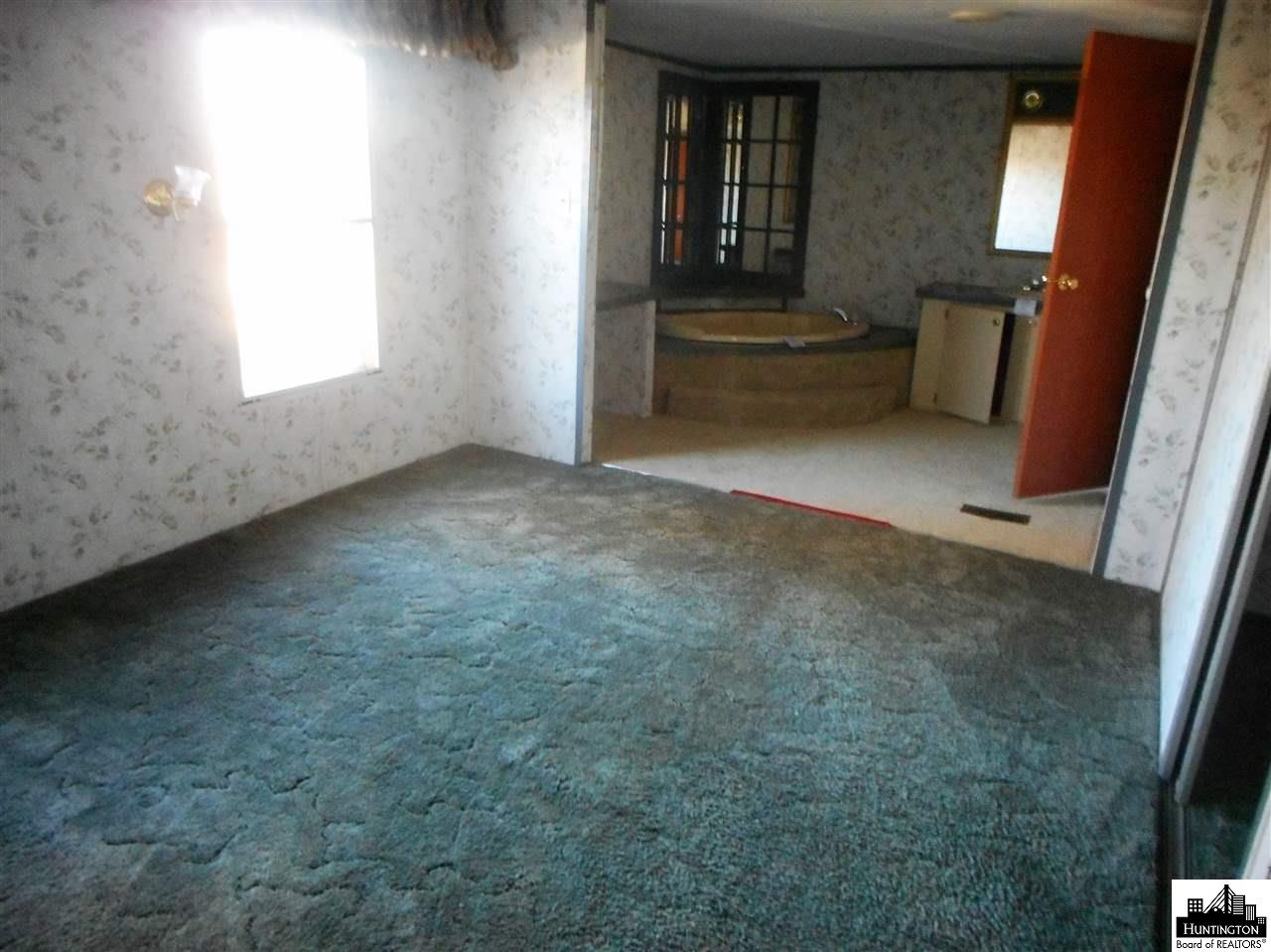 9541 Left Fork Barkers Ridge, Ona, WV 25545