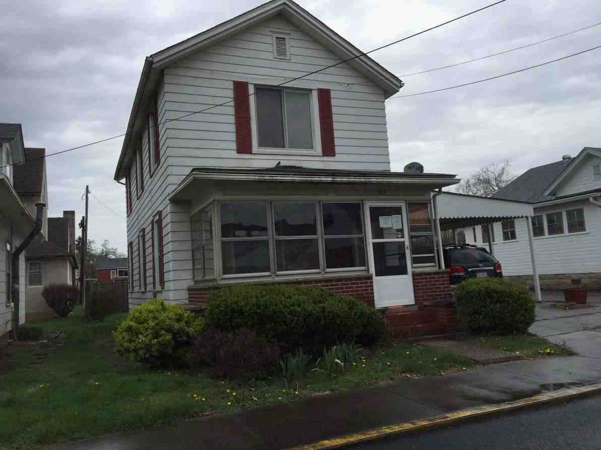 207 8th StPoint Pleasant, WV, 25550Mason County