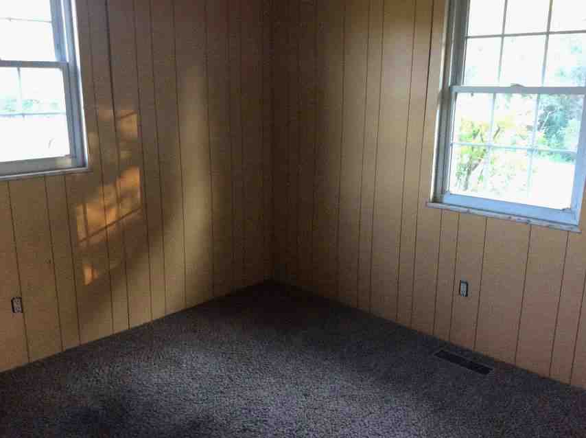 1697 White Ridge RdPt. Pleasant, WV, 25550Mason County