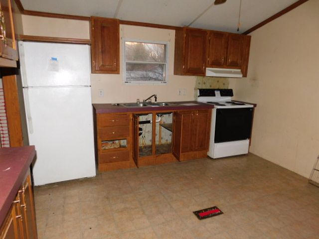 150 Bull Hollow RdAccoville, WV, 25606Logan County