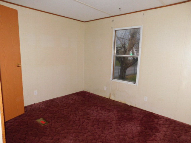 150 BULL HOLLOW ROAD, Accoville, WV 25606