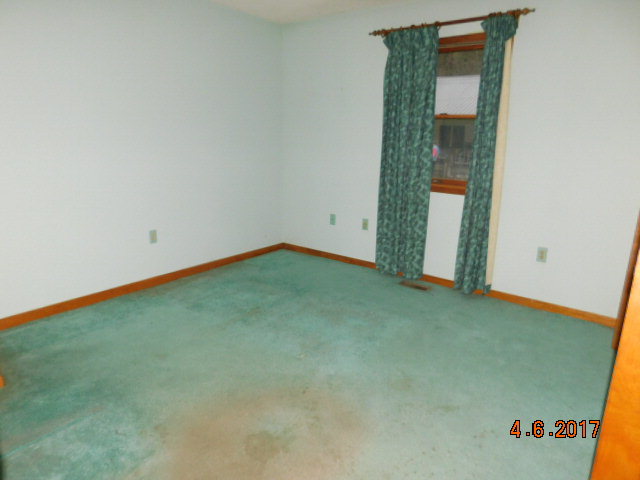 325 MOSLEY AVENUE, Amherstdale, WV 25607