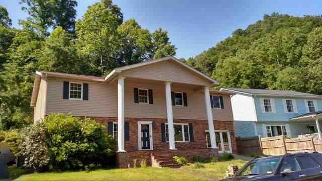 450 Mountain View LnAmherstdale, WV, 25607Logan County