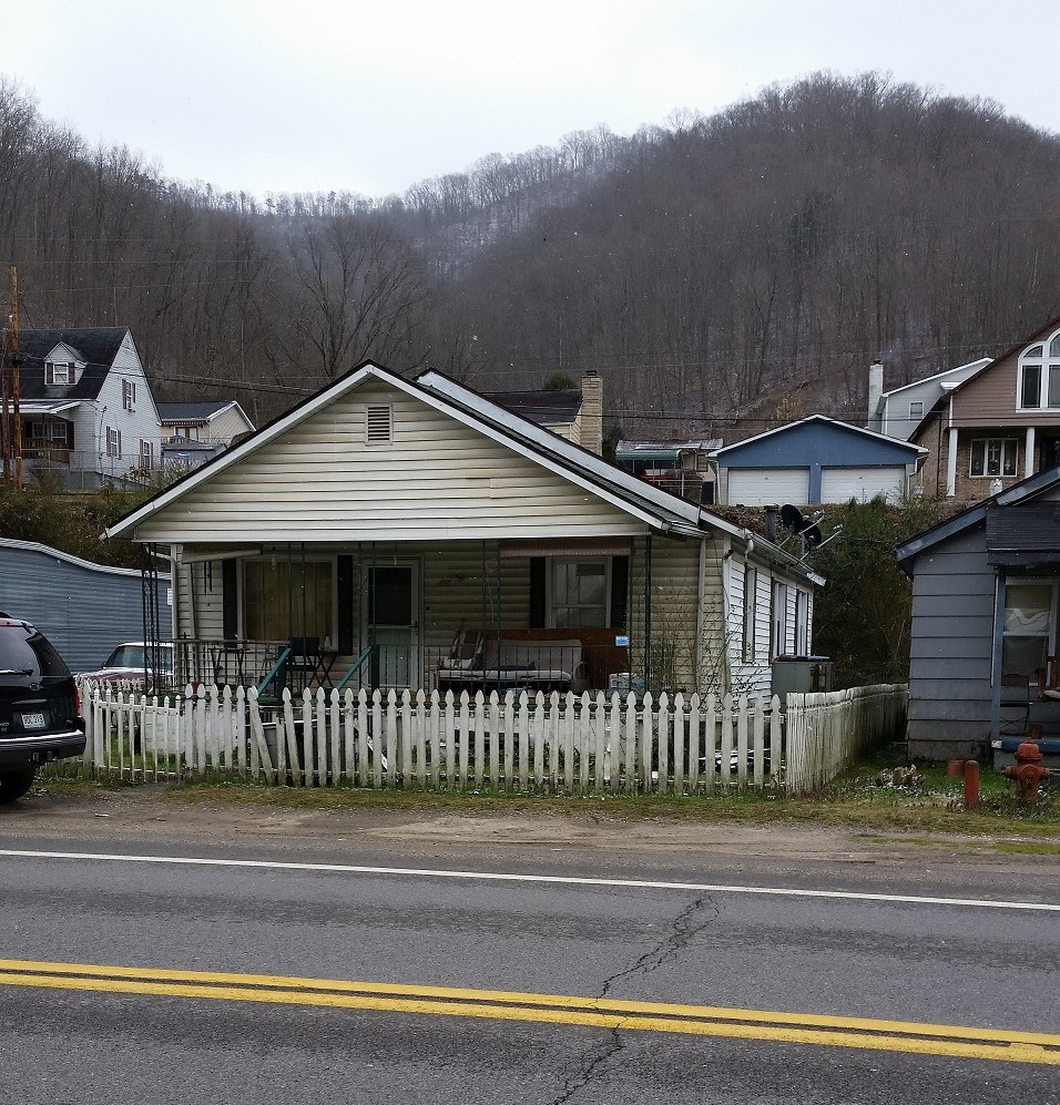 4911 Jerry West Highway, Switzer, WV 25647