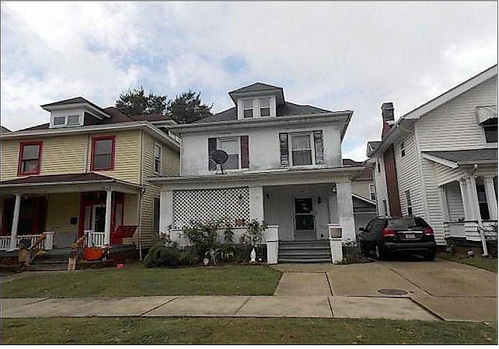 903 7th Street, WV 25701