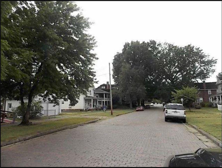 903 7th Street, WV 25701