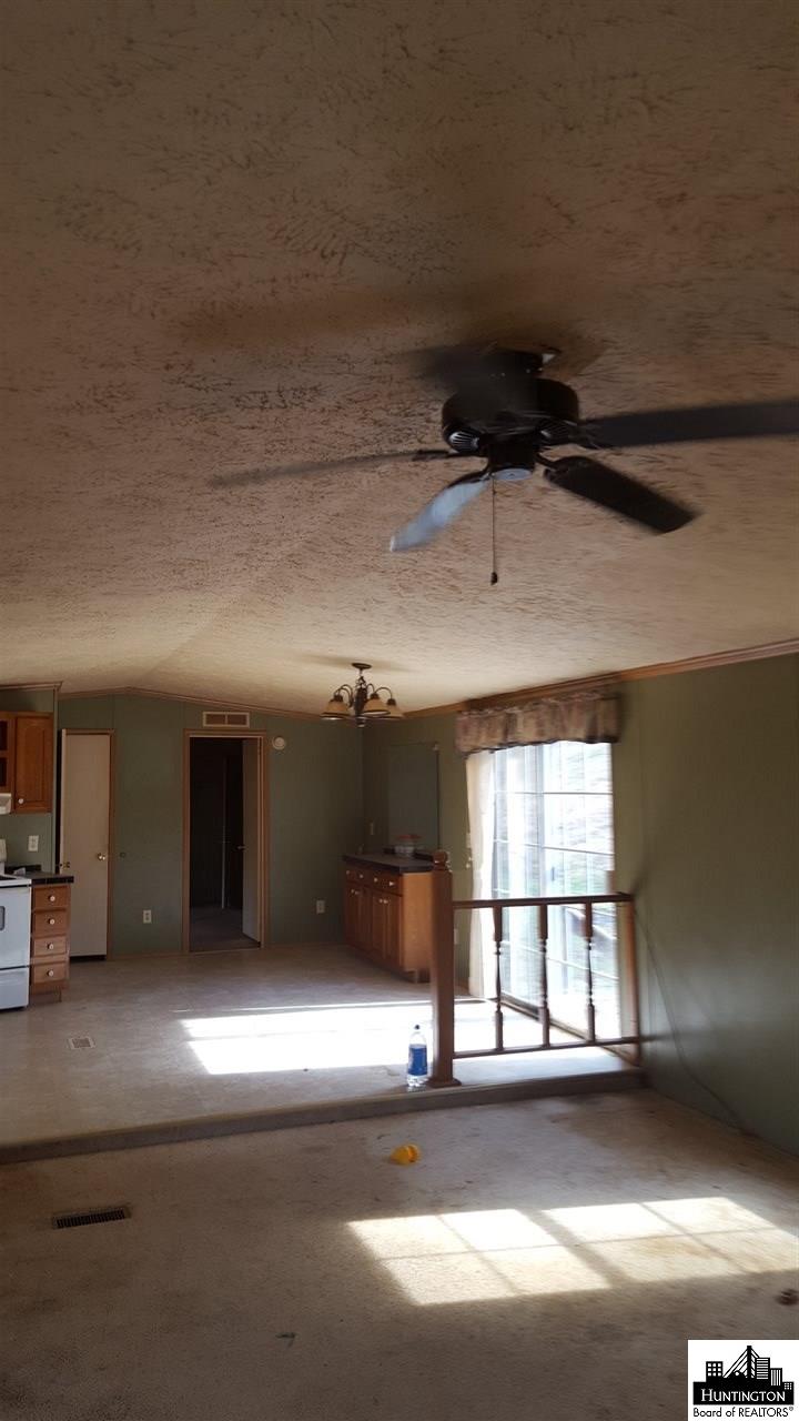4950 Lower Newcomb Creek, Huntington, WV 25704
