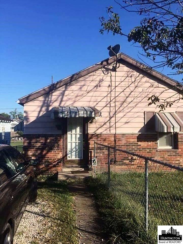 1042 Van Buren Avenue, Huntington, WV 25704