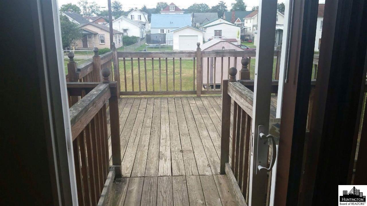 1042 Van Buren Avenue, Huntington, WV 25704