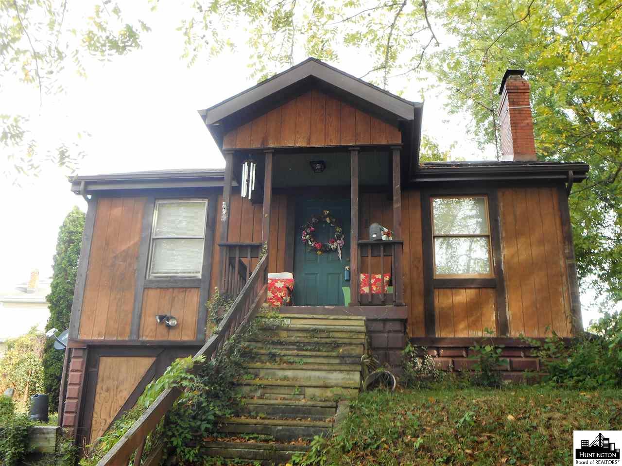 122 Leeward Avenue, Huntington, WV 25705