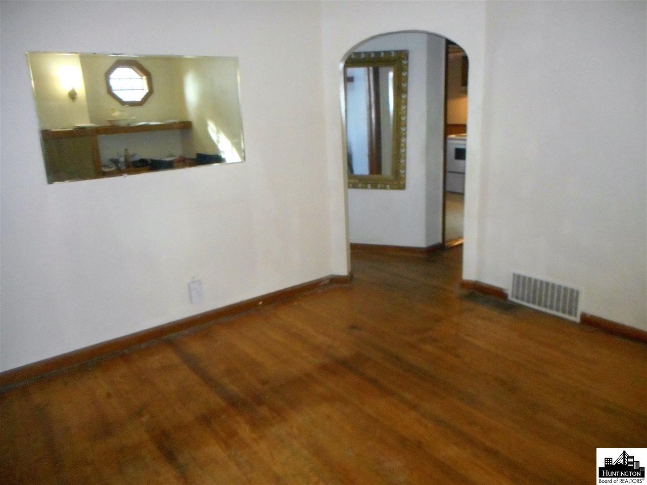 122 Leeward Avenue, Huntington, WV 25705