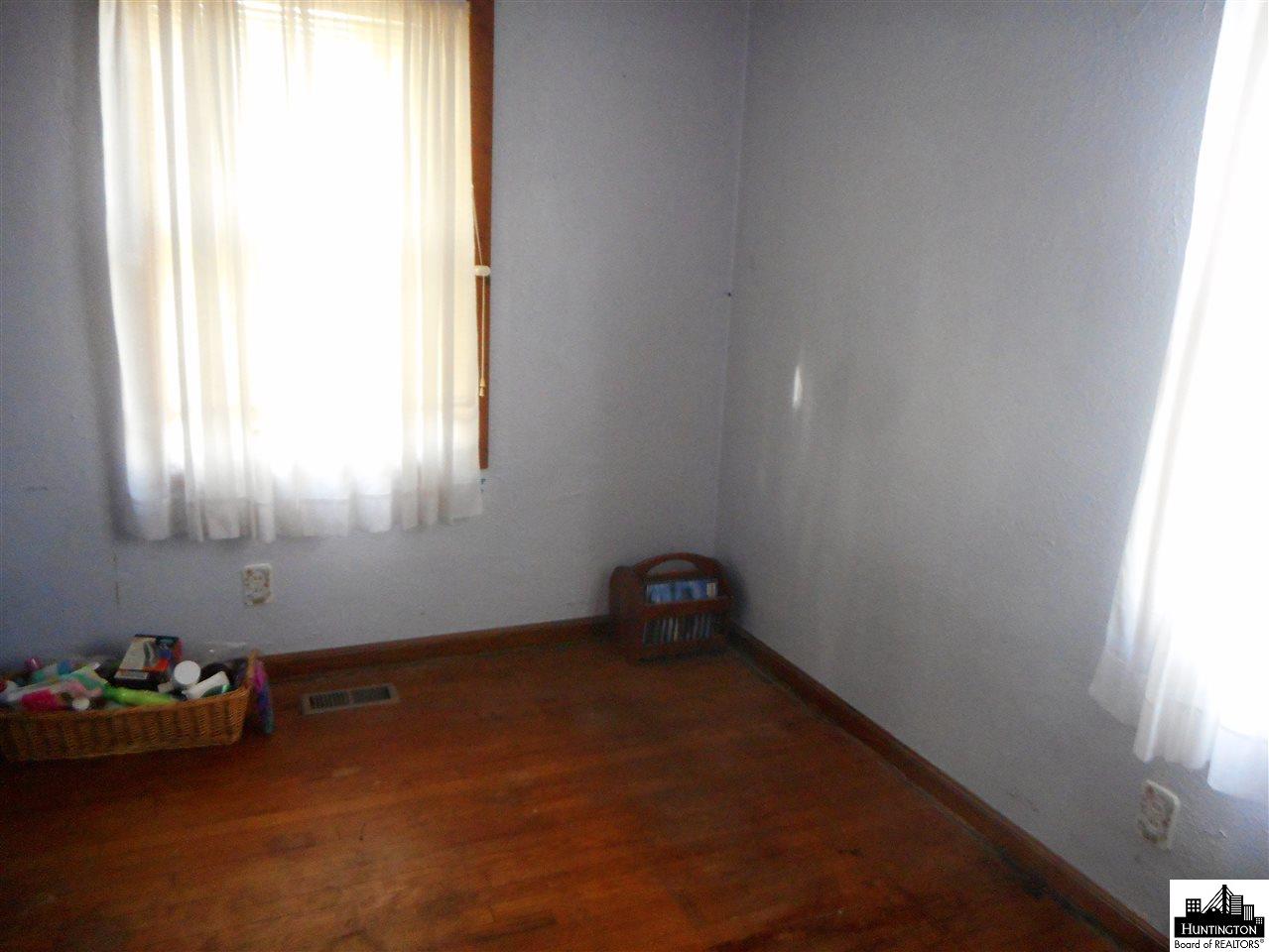 122 Leeward Avenue, Huntington, WV 25705