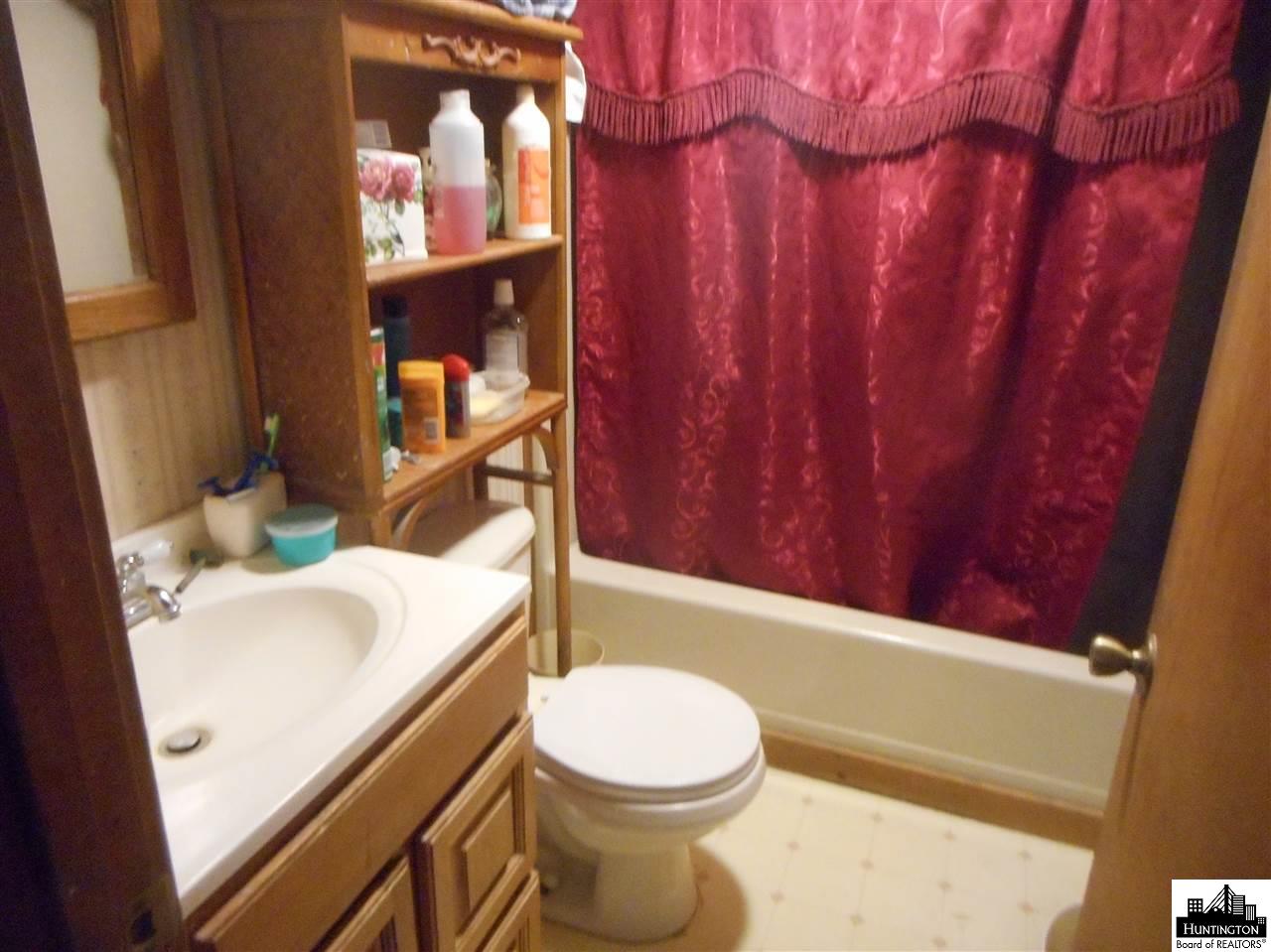122 Leeward Avenue, Huntington, WV 25705