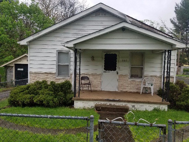 507 HARTLEY AVENUE, Beckley, WV 25801