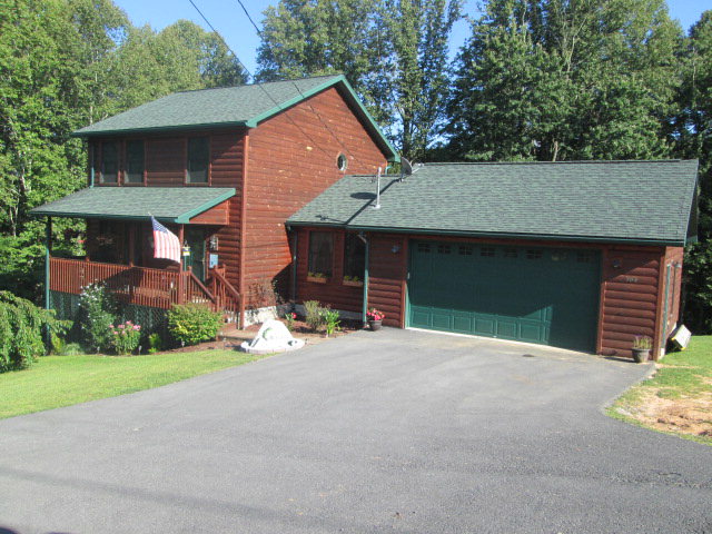 108 Ellen Ave