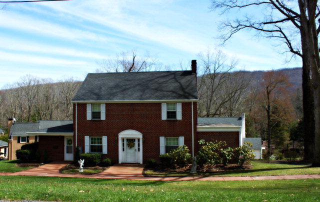 181 Mask Fork Ln