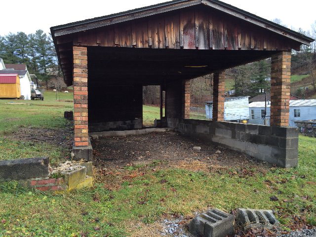 175 ADAMS AVENUE, Crab Orchard, WV 25827