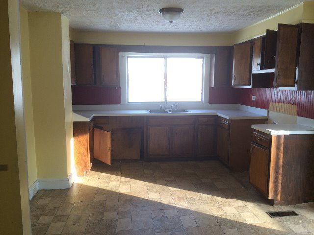 175 ADAMS AVENUE, Crab Orchard, WV 25827