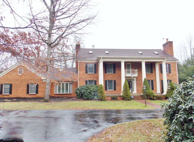 142 Ridge Point Circle