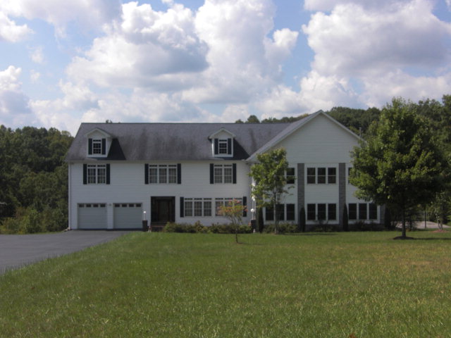 279 Flat Top Lake Rd