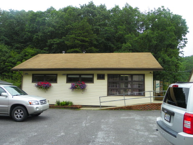 279 Flat Top Lake Rd