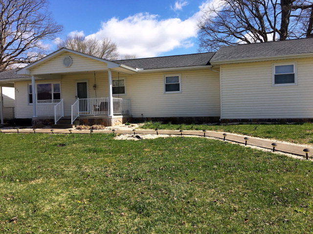 4/2.7 Holly Lane