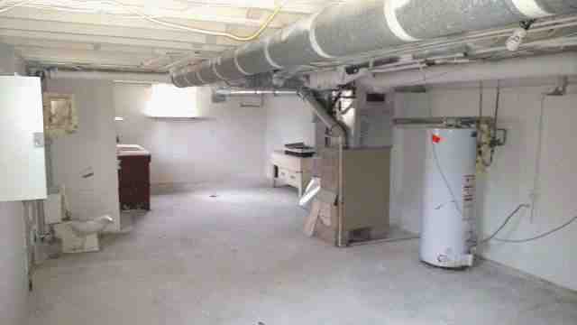 24 N Maryland AveMount Hope, WV, 25880Fayette County
