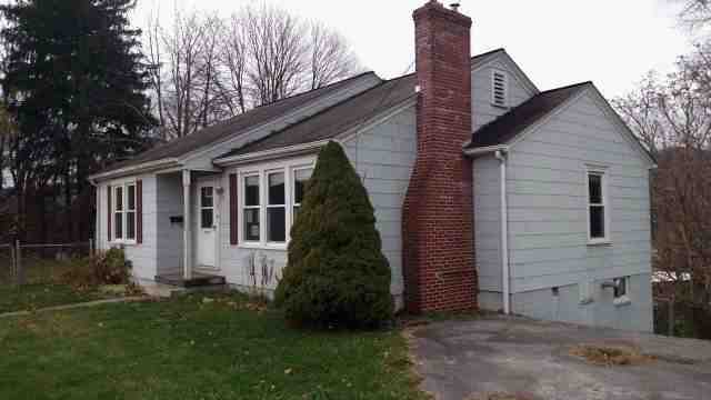 24 N Maryland AveMount Hope, WV, 25880Fayette County