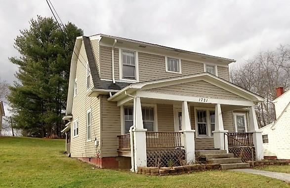 1721 Main Street EastOak Hill, WV, 25901Fayette County