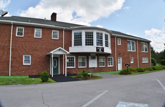 18 AMHERST DRIVE, Oak Hill, WV 25901