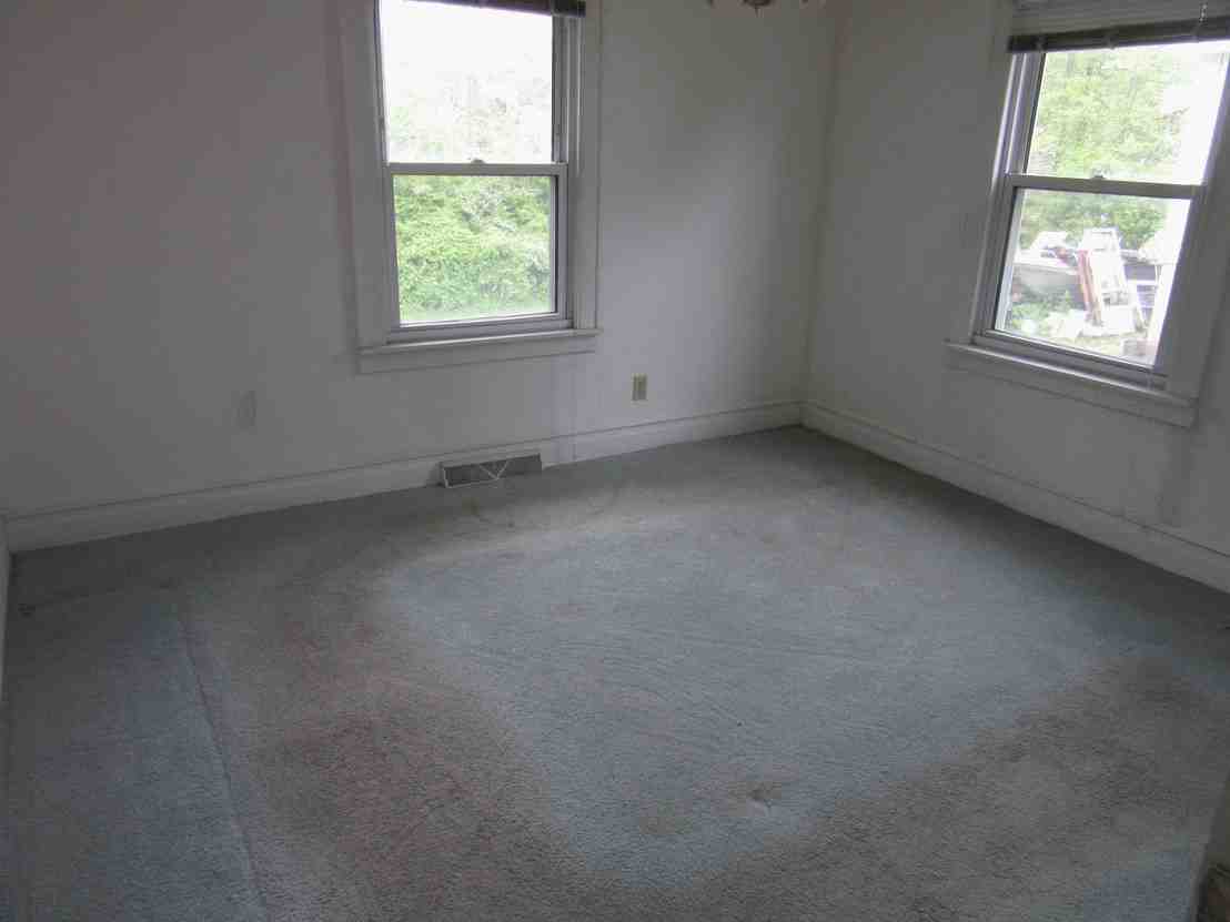 1704 Main St EOak Hill, WV, 25901Fayette County