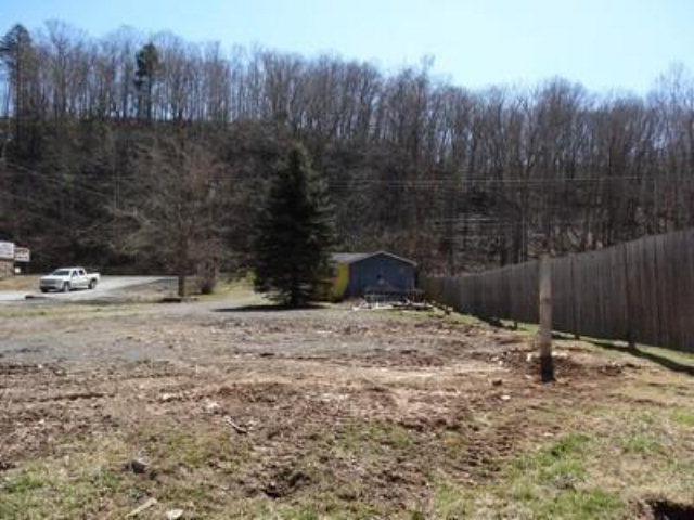 3345 GREENBRIER DRIVE, Hinton, WV 25951