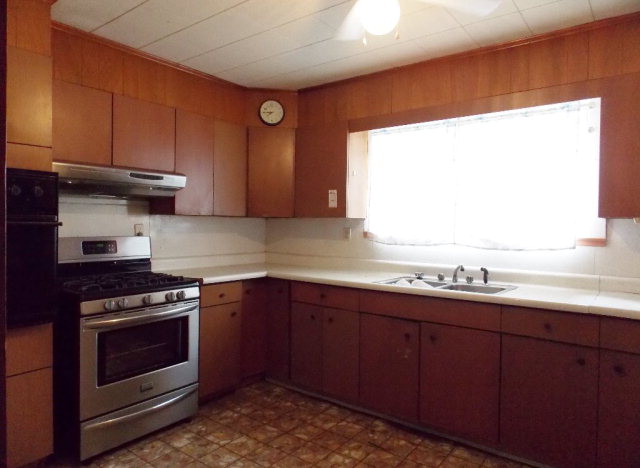 506 TEMPLE STREET, Hinton, WV 25951
