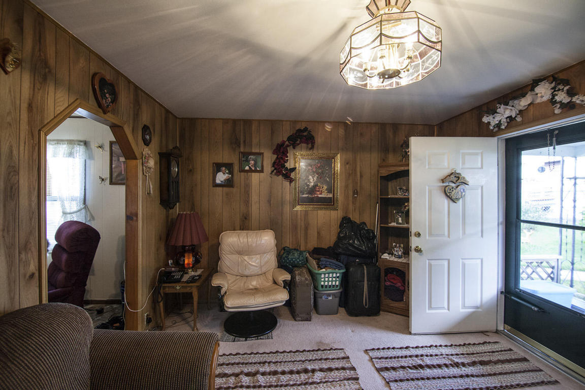 134 EAST NICHOLAS AVENUE, Rainelle, WV 25962
