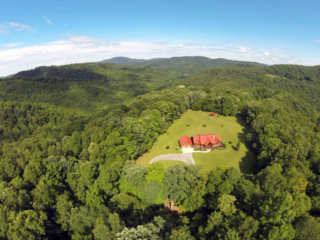 5230 James River Turnpike