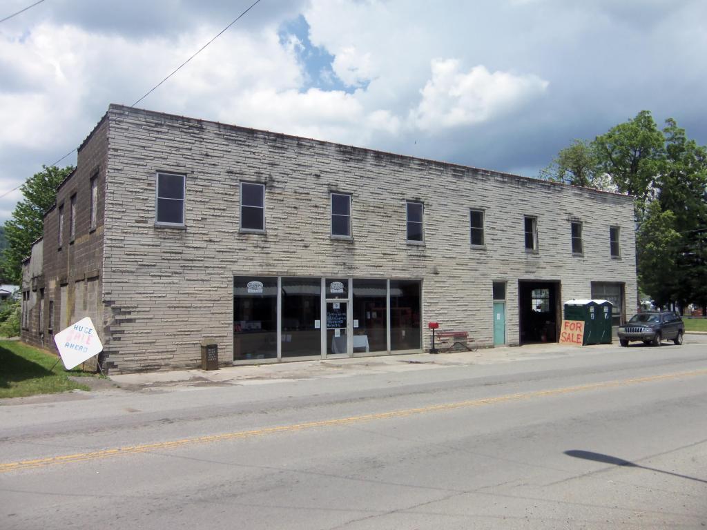 509 Kanawha Ave