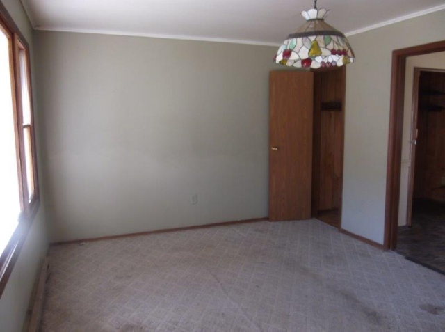 317 Broomstraw Ridge RdJumping Branch, WV, 25969Summers County