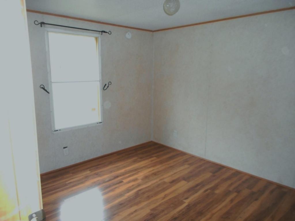 4894 KEENEY MOUNTAIN ROAD, Sandstone, WV 25985