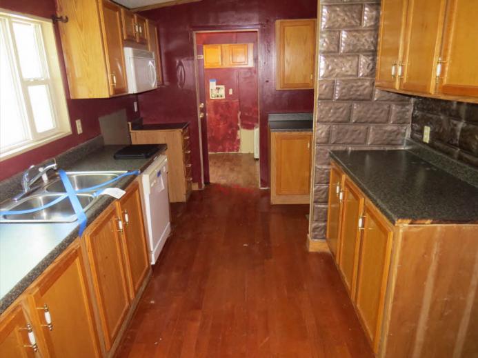 218 Stevens StWhite Oak, WV, 25989Raleigh County