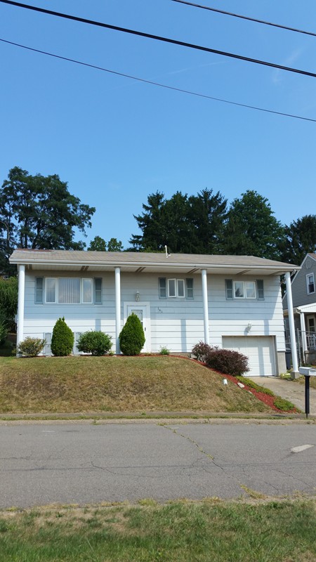 111 Woodcrest Rd