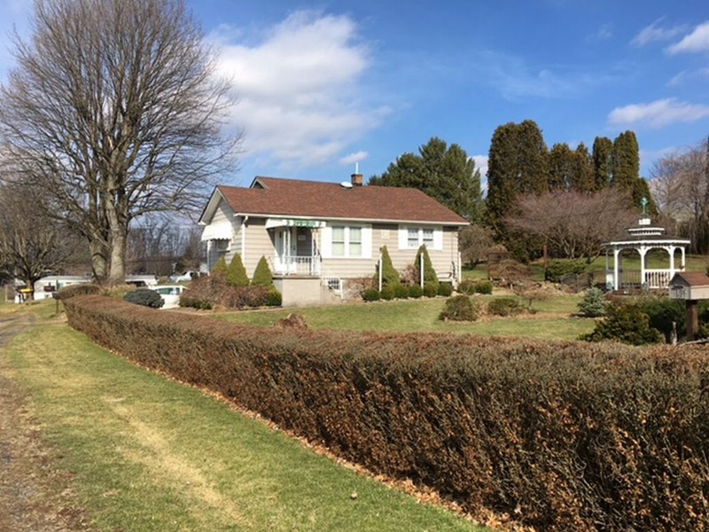 111 Woodcrest Rd