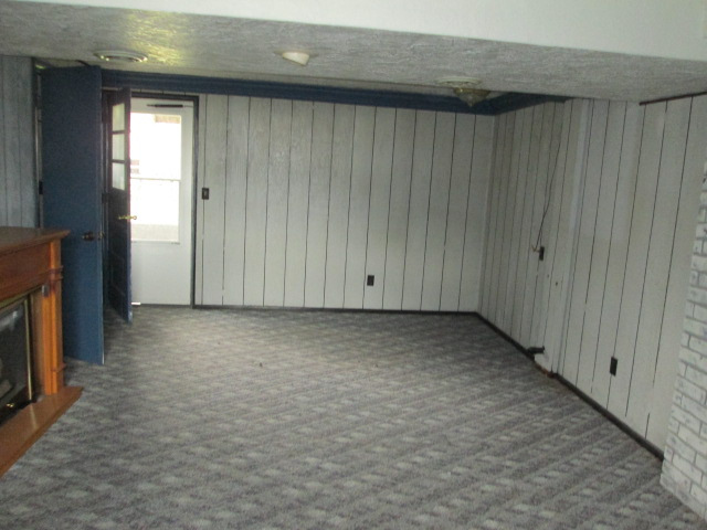 150 Lincoln PlaceFollansbee, WV, 26037Brooke County