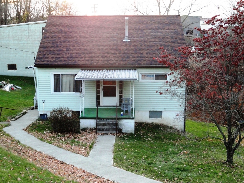 125 Orpha Ave, Weirton, WV 26062