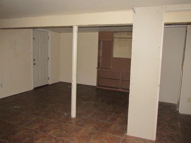 3916 Collins WayWeirton, WV, 26062Brooke County