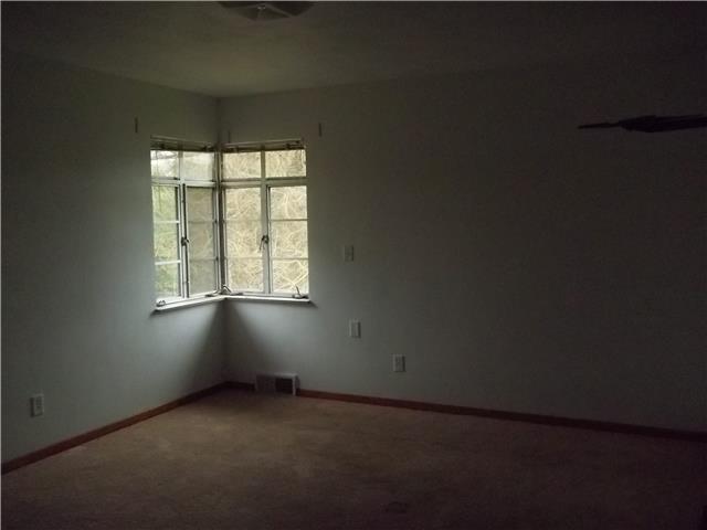 10 Sanders AveWellsburg, WV, 26070Brooke County
