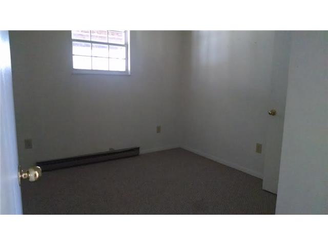 25 Elm StDavisville, WV, 26142Wood County