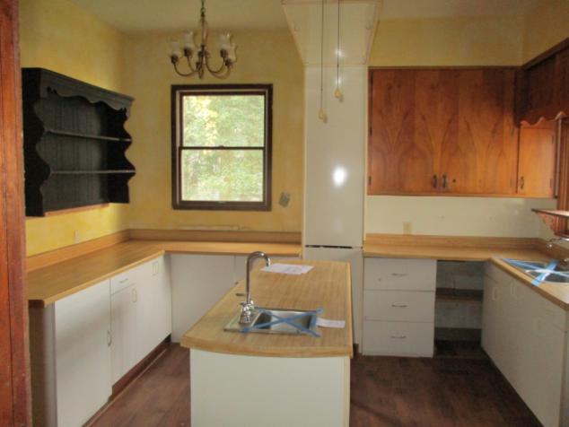 2 Friendly Hill RdFriendly, WV, 26146Tyler County